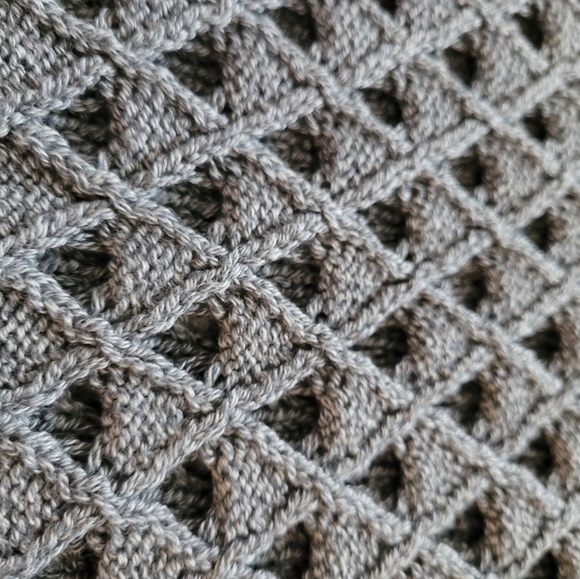 American Eagle Outfitters open stitch sweater xs - Picture 4 of 4